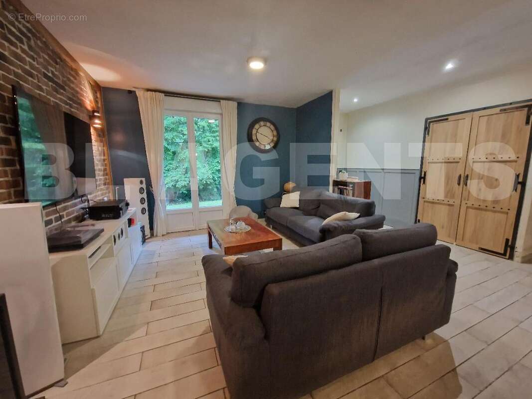 20250521_154752 - Maison à MAZIERES-DE-TOURAINE