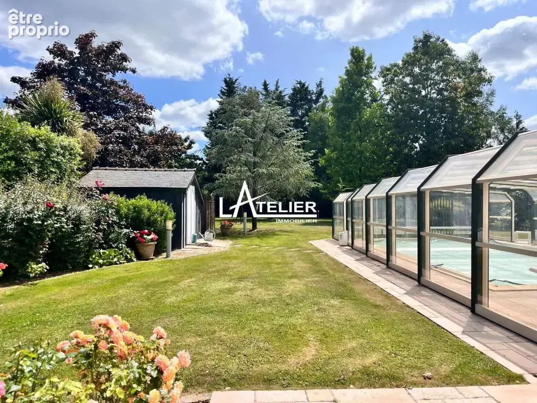 Maison 9 pièces 233 m² à vendre à Saint-Etienne-De-Montluc (44360) - photo 4