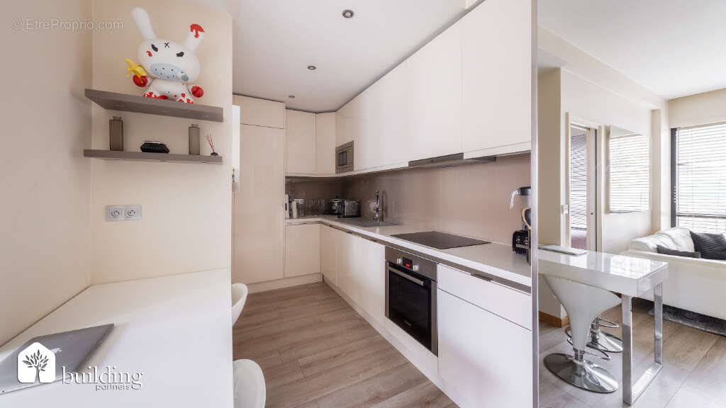 Levallois-Perret - Appartement 2 pièces de 38 m² décoré par architecte - photo 4