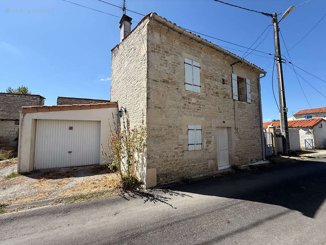 Maison 55m² à villeneuve-la-comtesse - photo 14