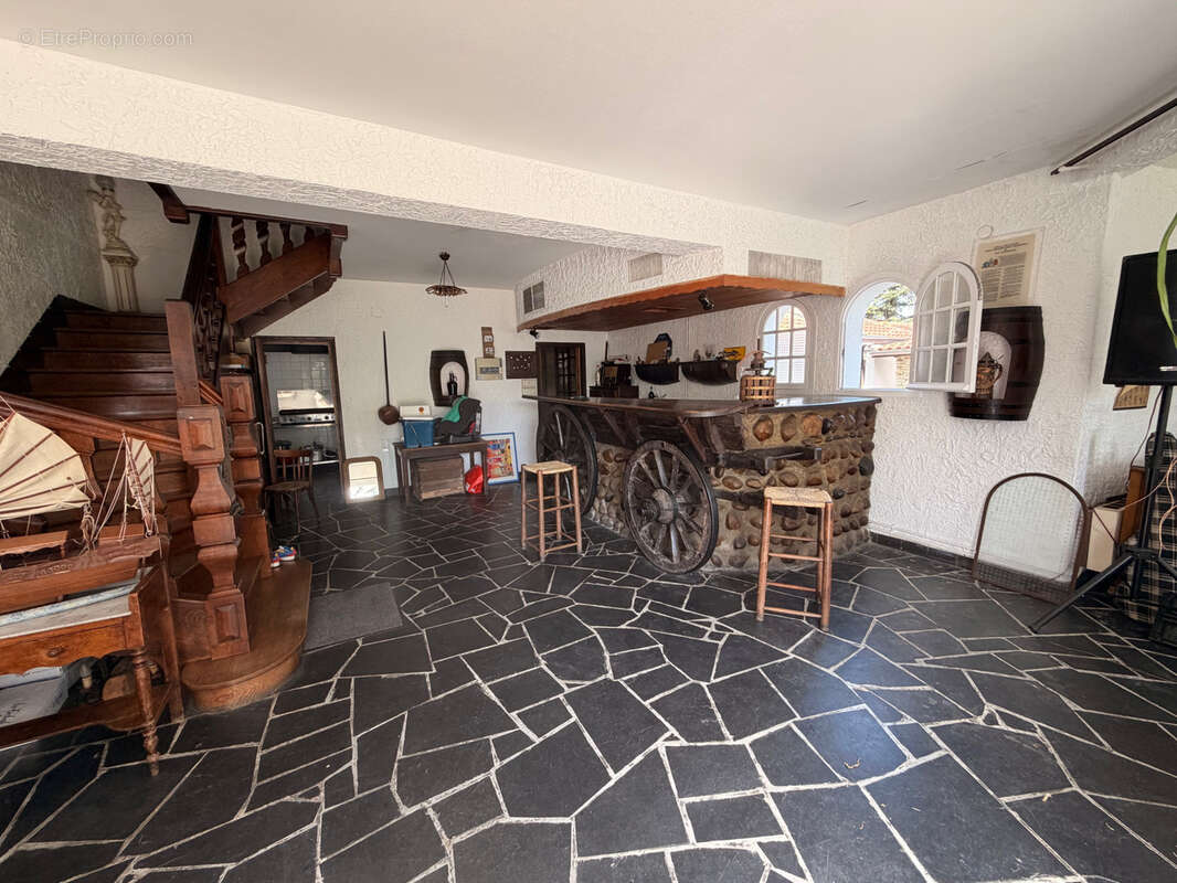 Maison à CHIS