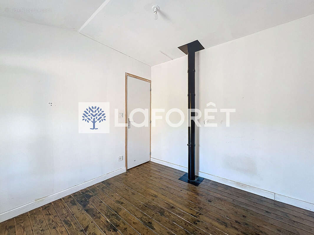 Maison à SAINT-LOUP-LAMAIRE