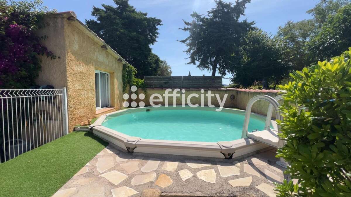 Maison 96 m² à Martigues  - photo 11