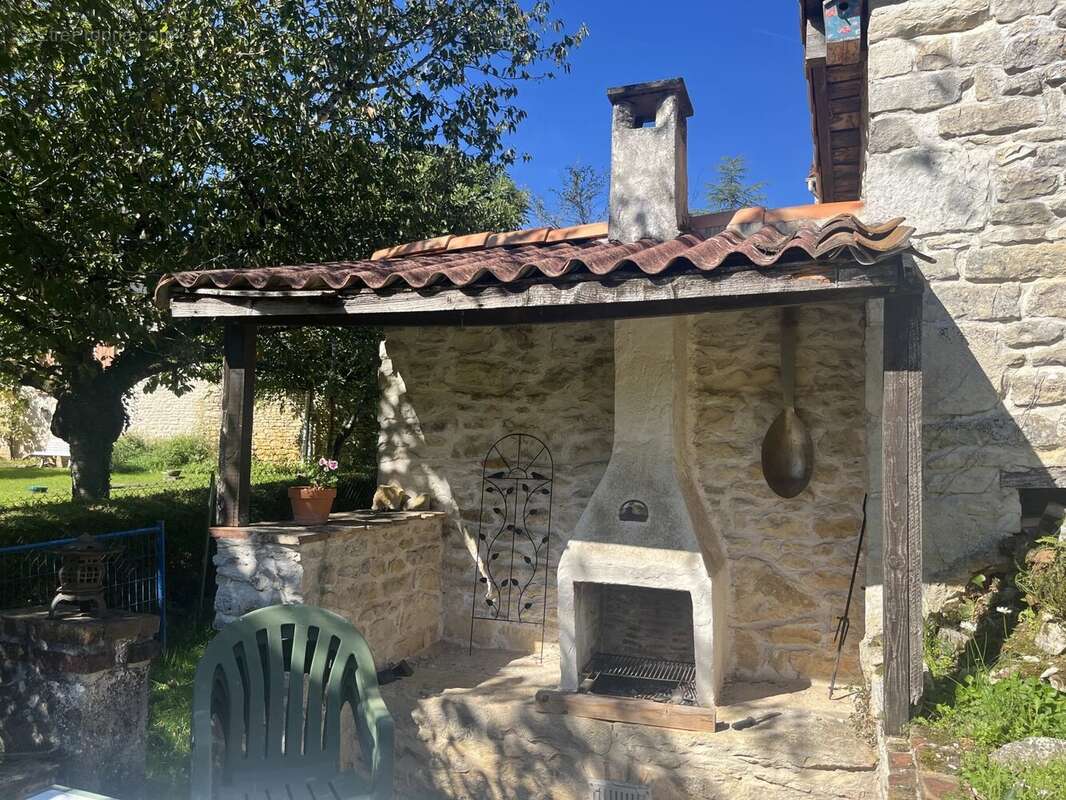 Maison à NANTEUIL-EN-VALLEE