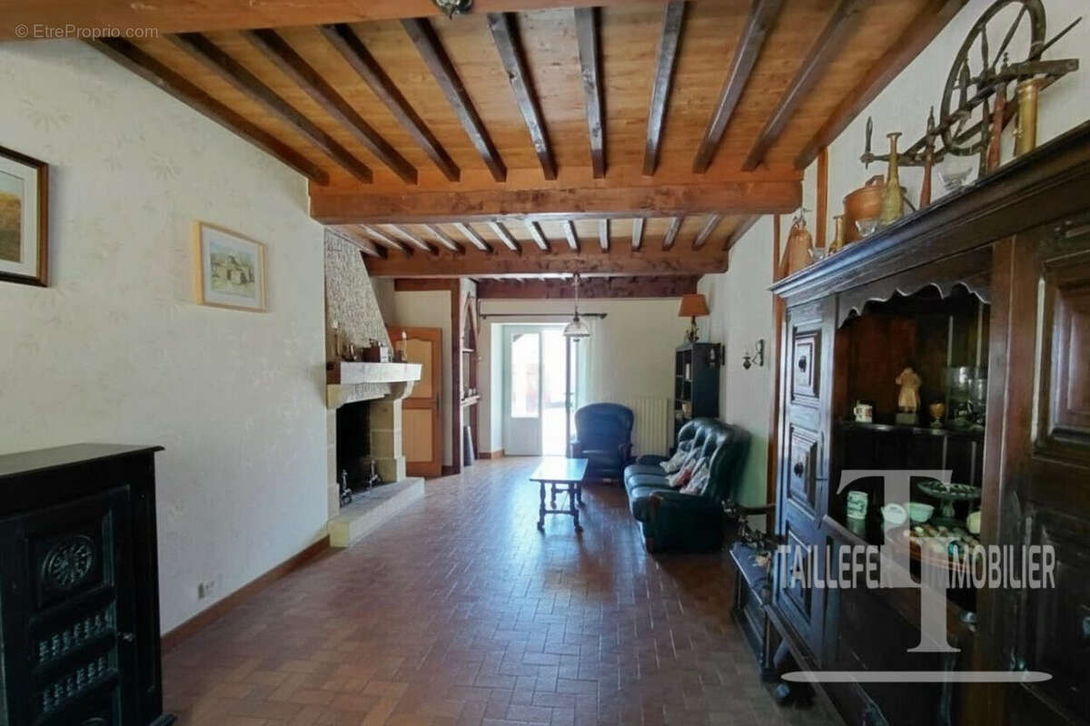 Maison 120 m² à Milhac-D'auberoche  - photo 5