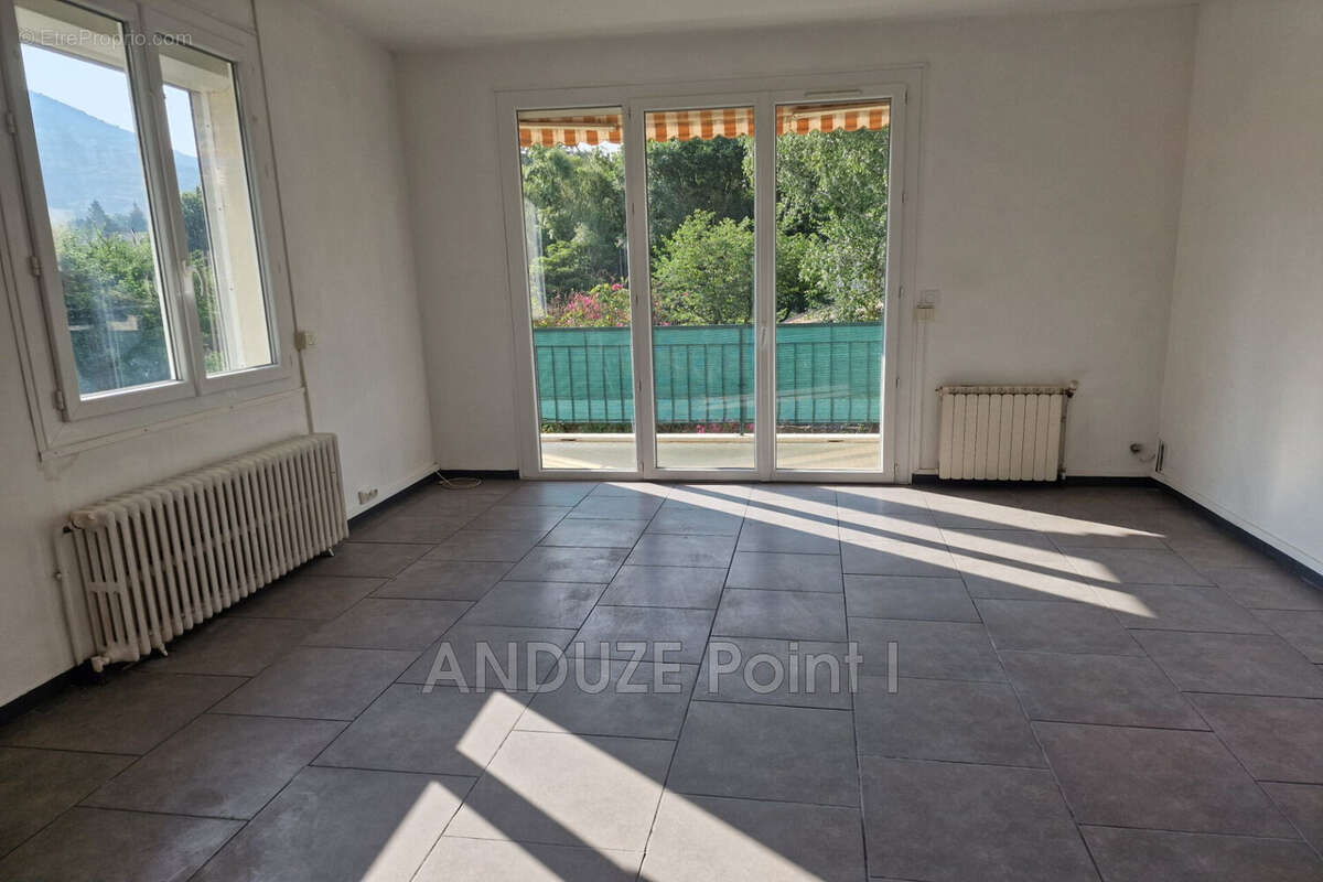 Maison 196 m² à Saint-Jean-Du-Gard  - photo 4