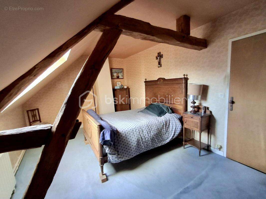 Maison à SAINT-MAURICE-AUX-RICHES-HOMMES