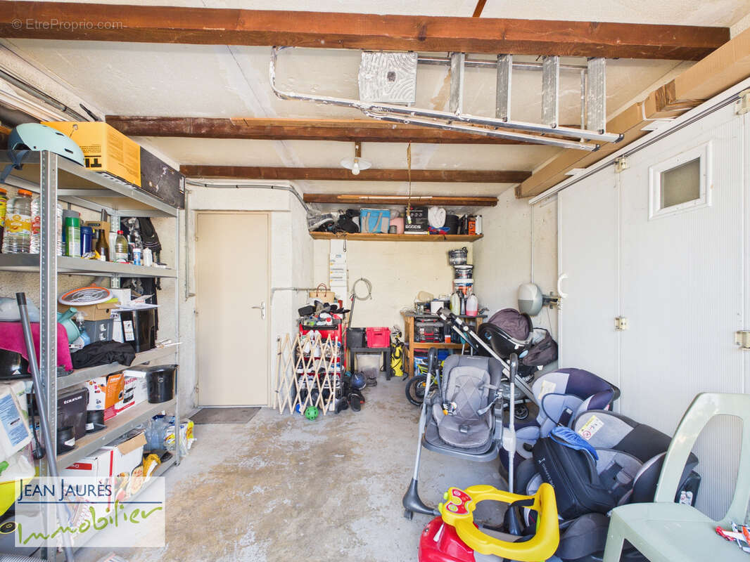 Maison 3 chambres avec double garage à Saint-Lyé - photo 11