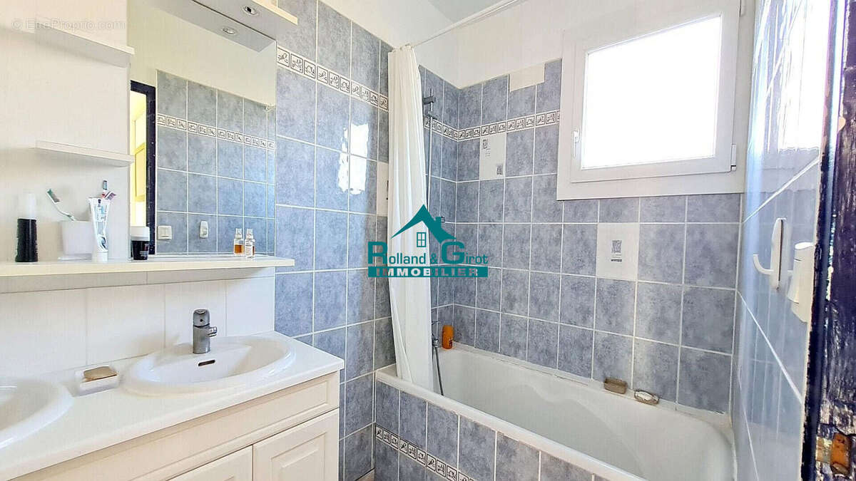 Maison à NOYAL-SUR-VILAINE