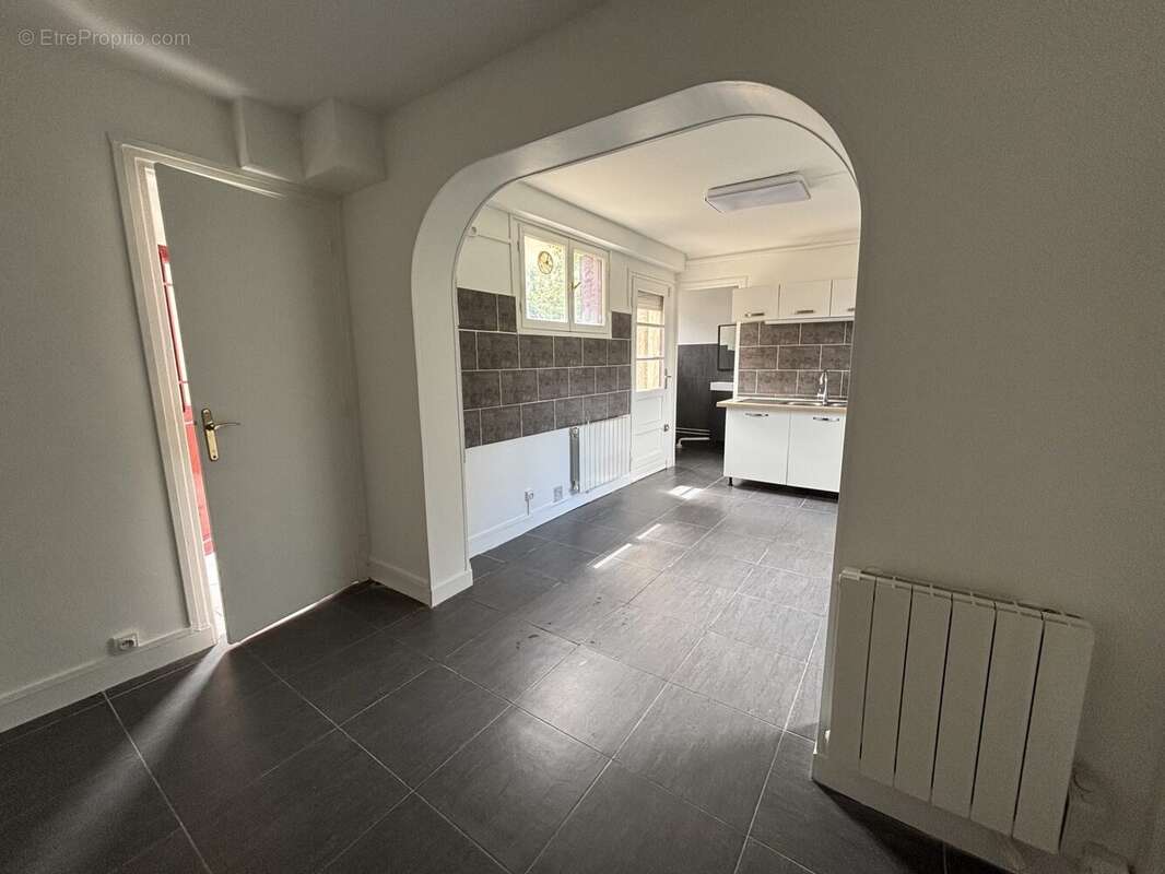 Appartement à ROSNY-SOUS-BOIS