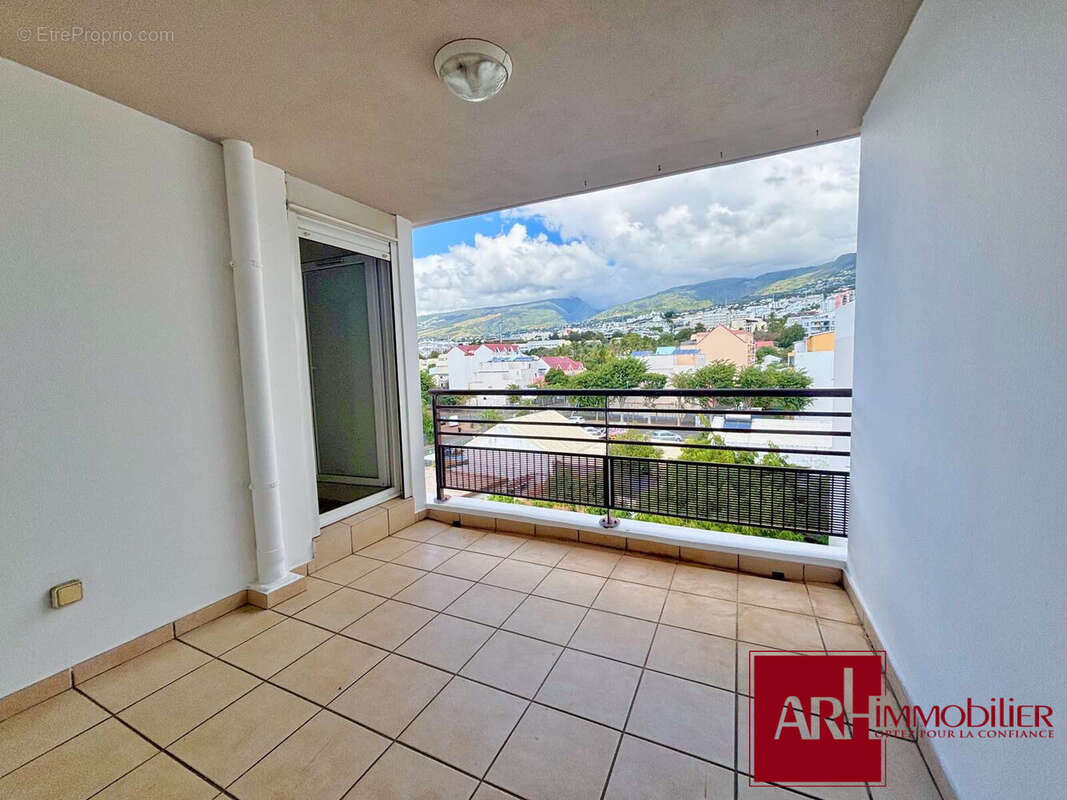 Appartement à SAINT-DENIS