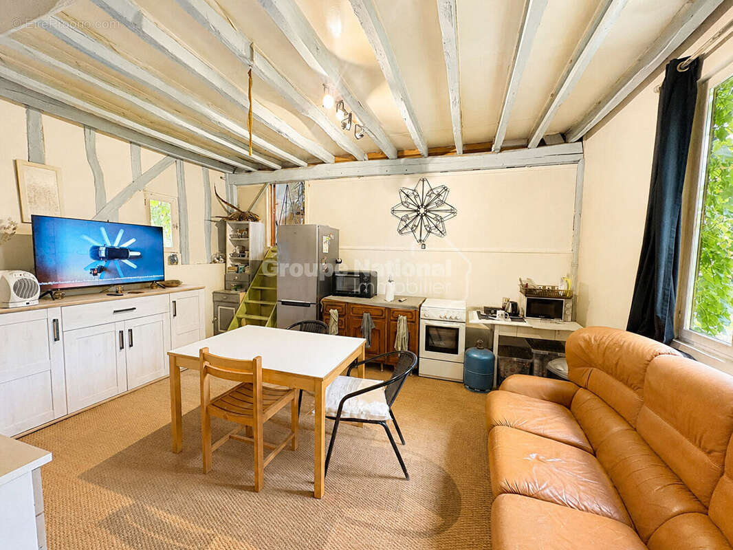 Maison Montchevreuil 3 pièce(s) 84 m2 - photo 2