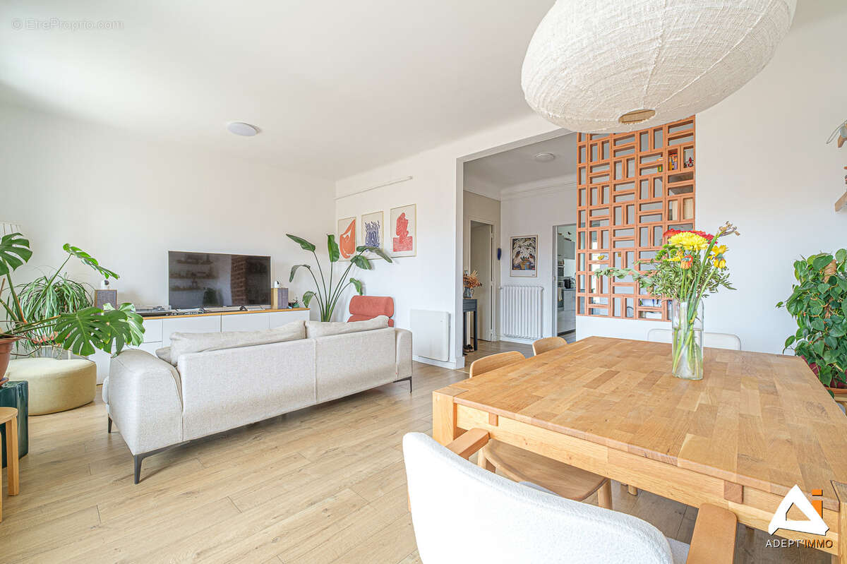 Appartement à MARSEILLE-7E