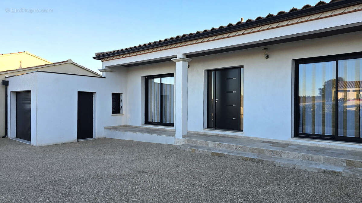 Maison à SAINT-GILLES