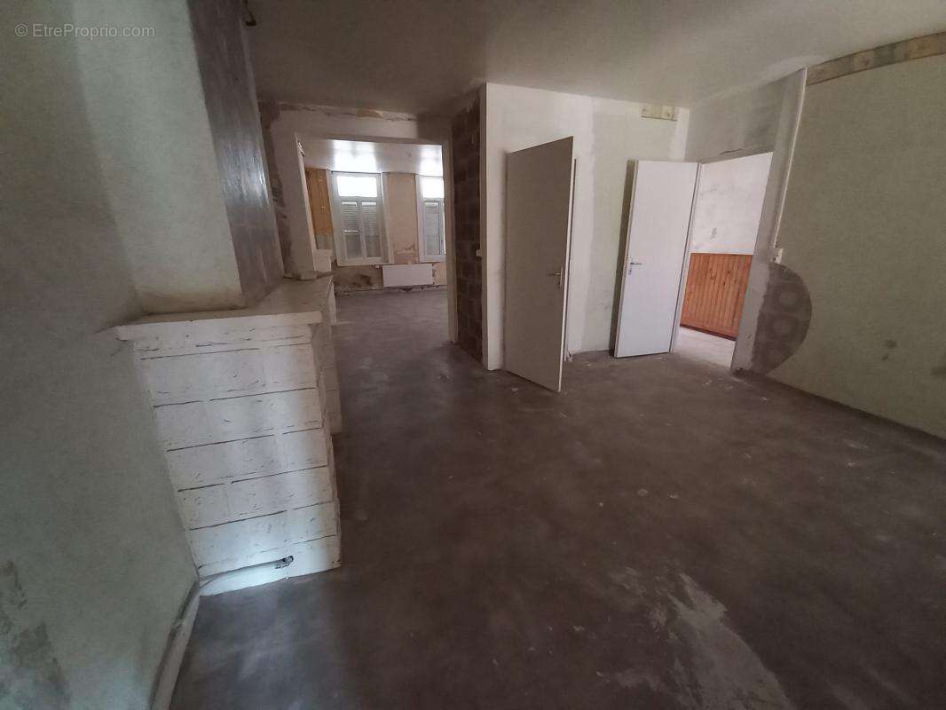 Maison à BILLY-MONTIGNY