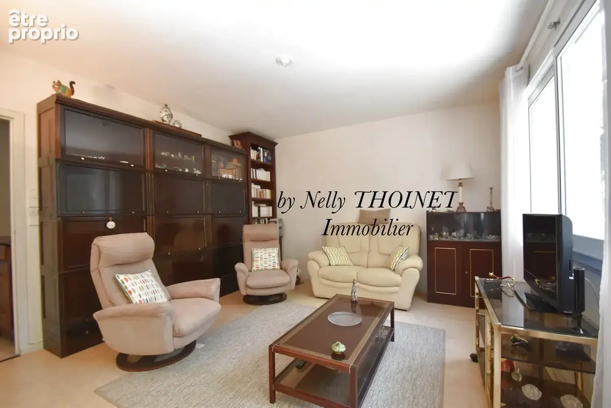 Dépt.63, CLERMONT-FERRAND, quartier Vallières, BEL APPARTEMENT, 1er étage, T4, 86 m2, cave, 2 stationnements - photo 2