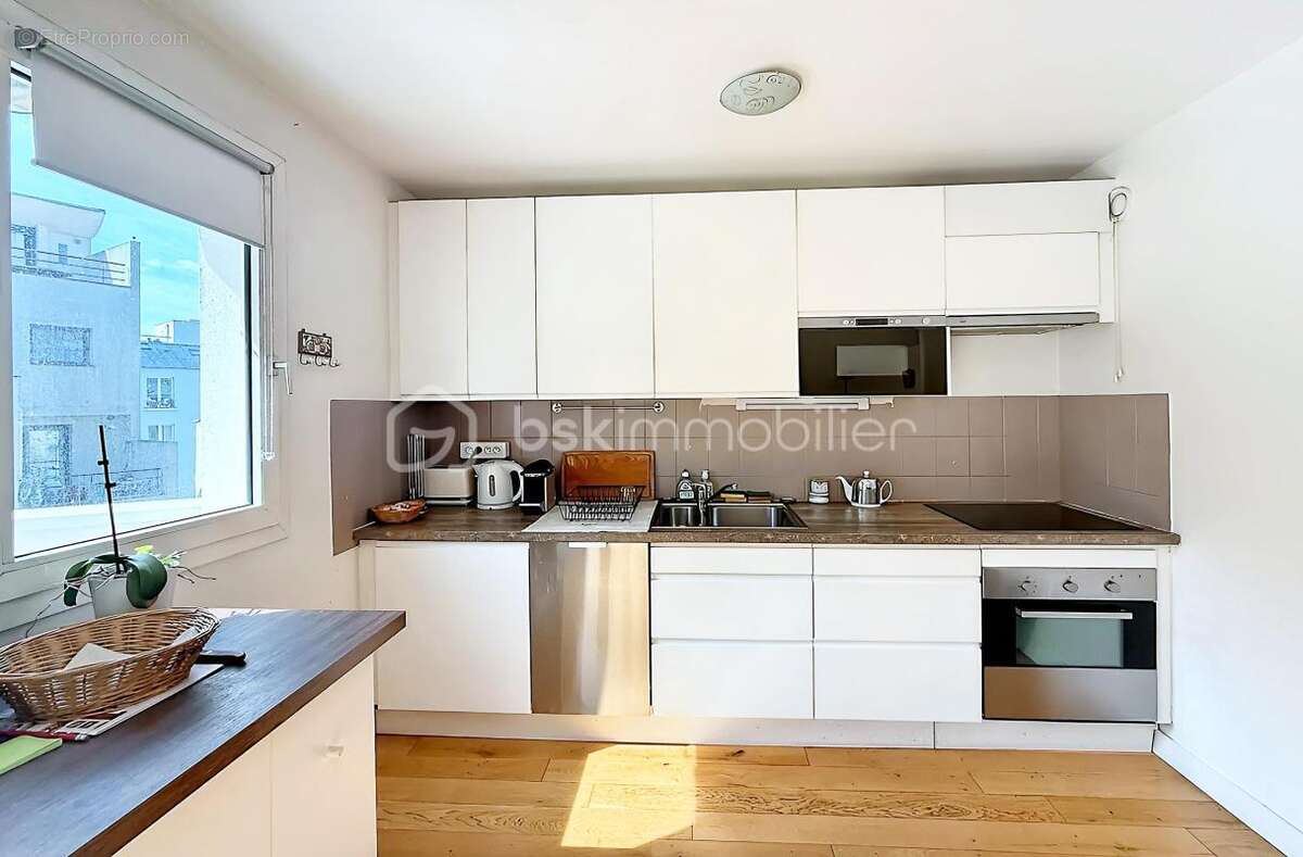 Appartement à PARIS-19E