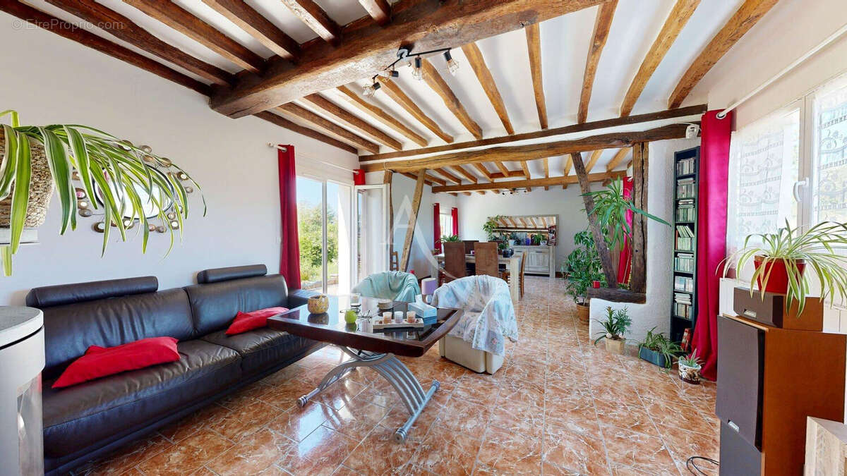 Maison à ETREPAGNY