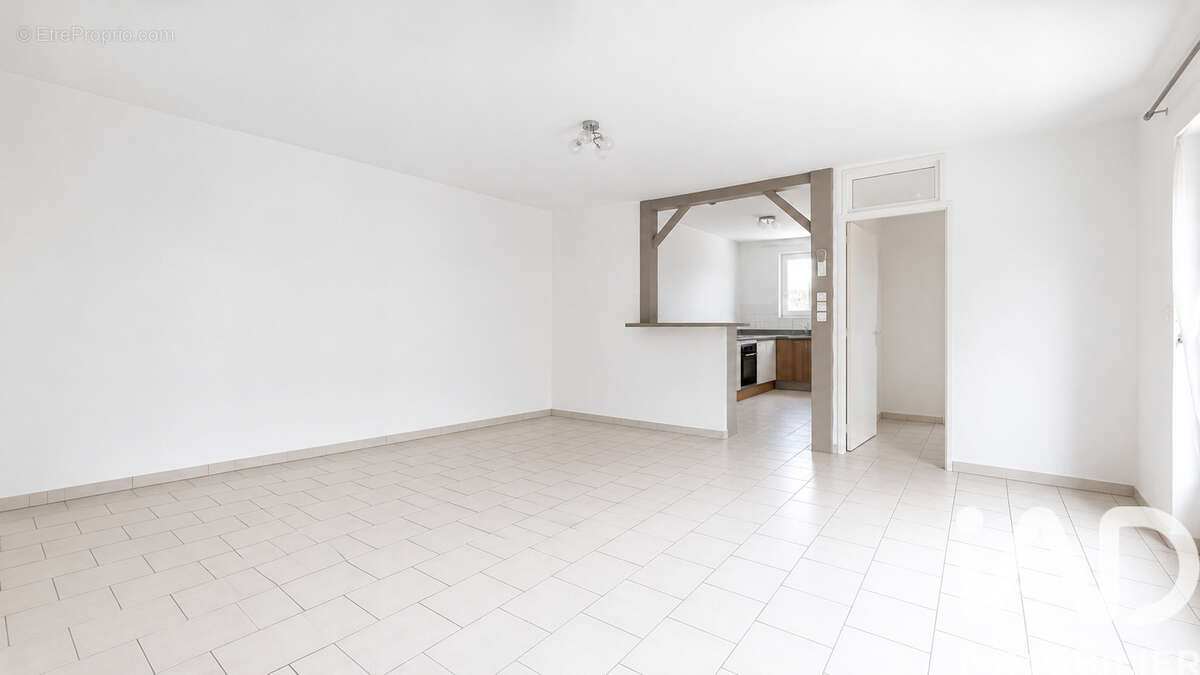 Photo 2 - Maison à ANGLURE