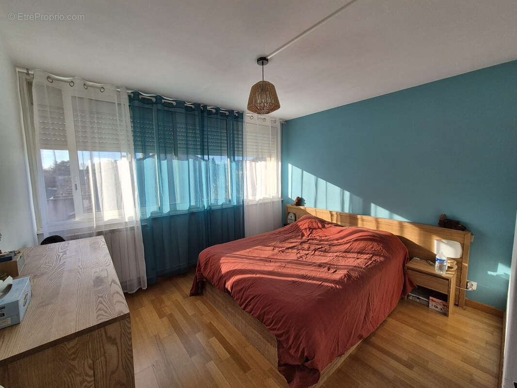 Maison à GUILHERAND-GRANGES