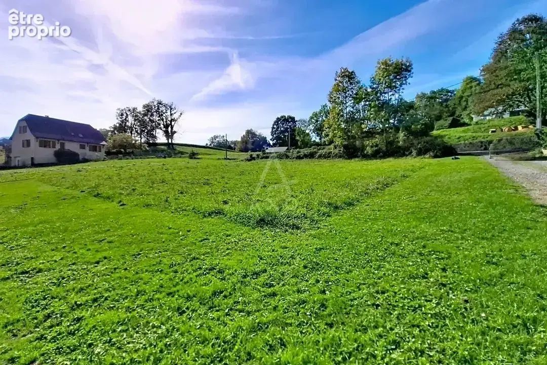 Terrain de 1000 m² constructible et viabilisé, à 5 minutes de Lourdes - photo 3