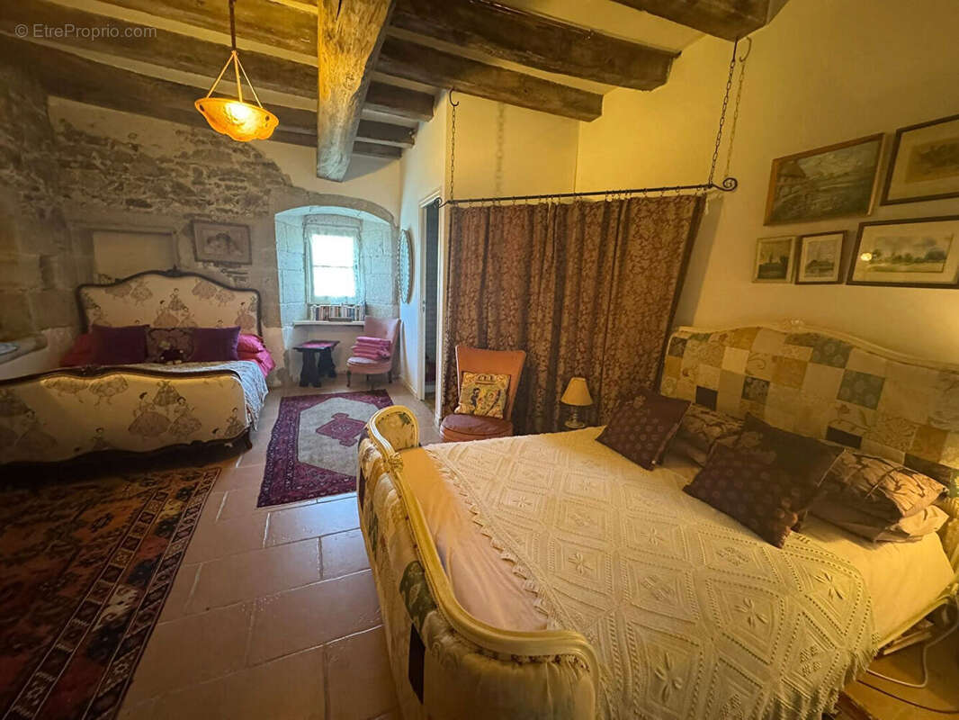 Maison à BRIGUEIL-LE-CHANTRE