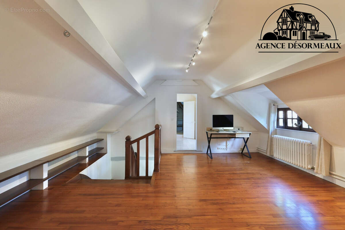 Maison 158 m² à Sorel-Moussel  - photo 9