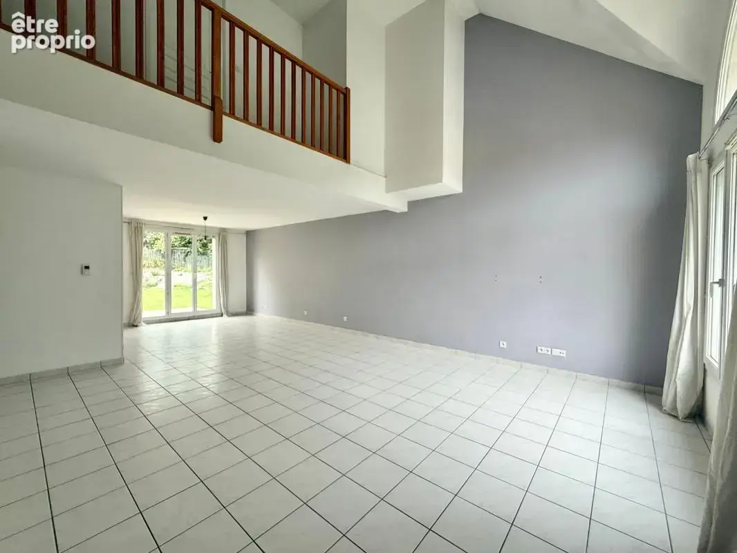 Maison familiale avec vie de plain-pied – Franqueville-Saint-Pierre - photo 3