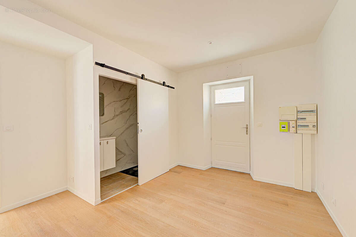 Appartement Versailles 3 pièce(s) 55.27 m2 - photo 8