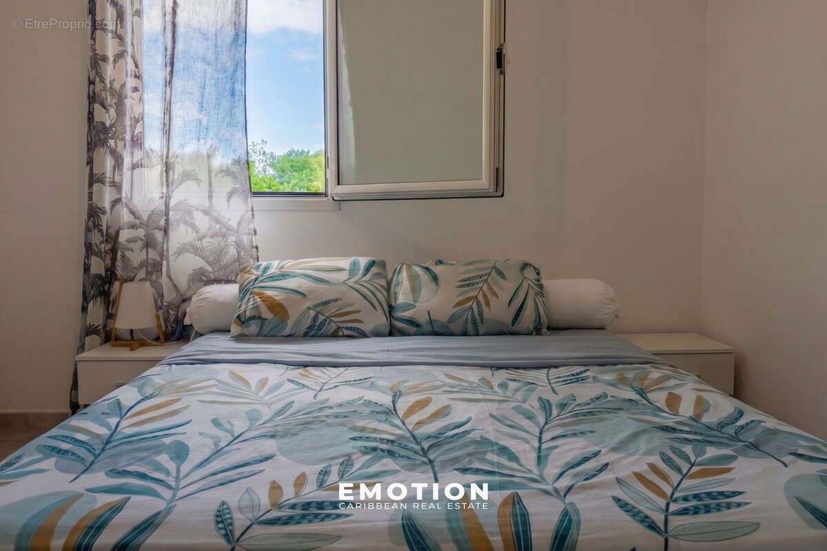 Maison à BAIE-MAHAULT