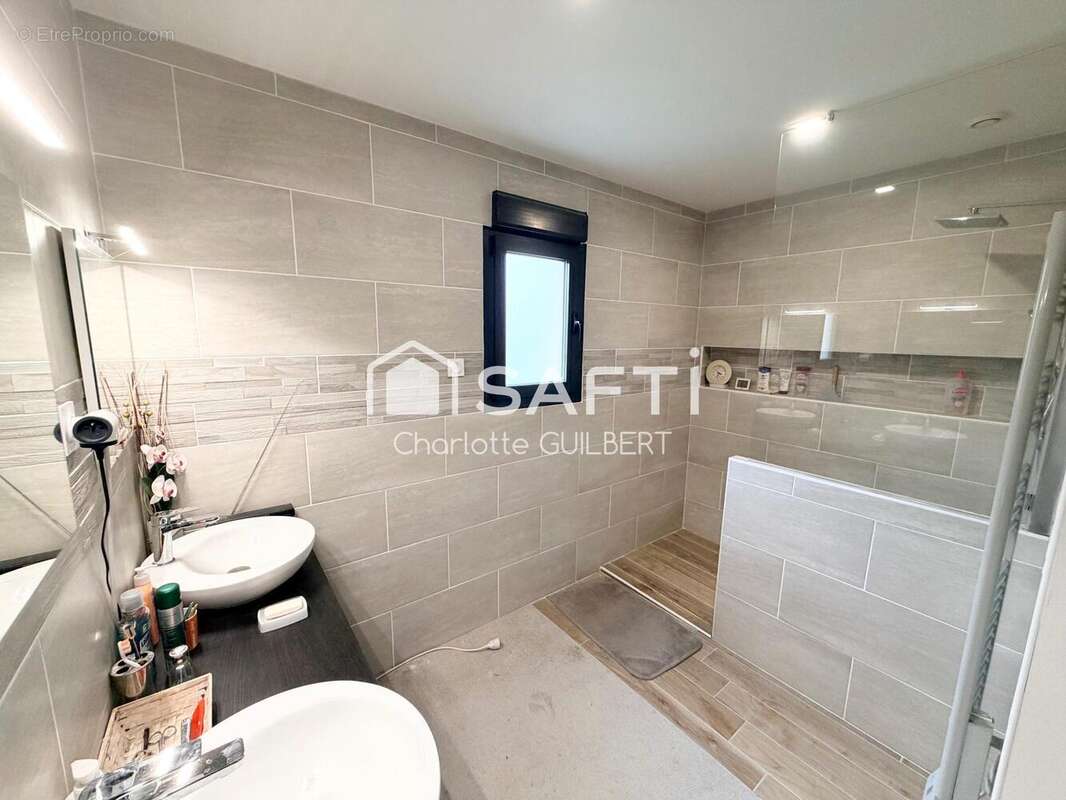 Maison 112 m² à Casteljaloux  - photo 6