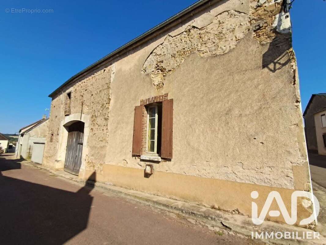 Maison 109 m² à Ligny-Le-Chatel  - photo 6