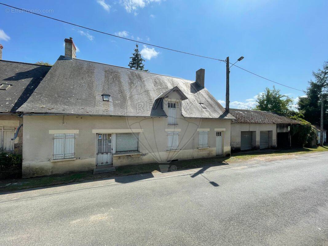 Maison à FLEURY-SUR-LOIRE