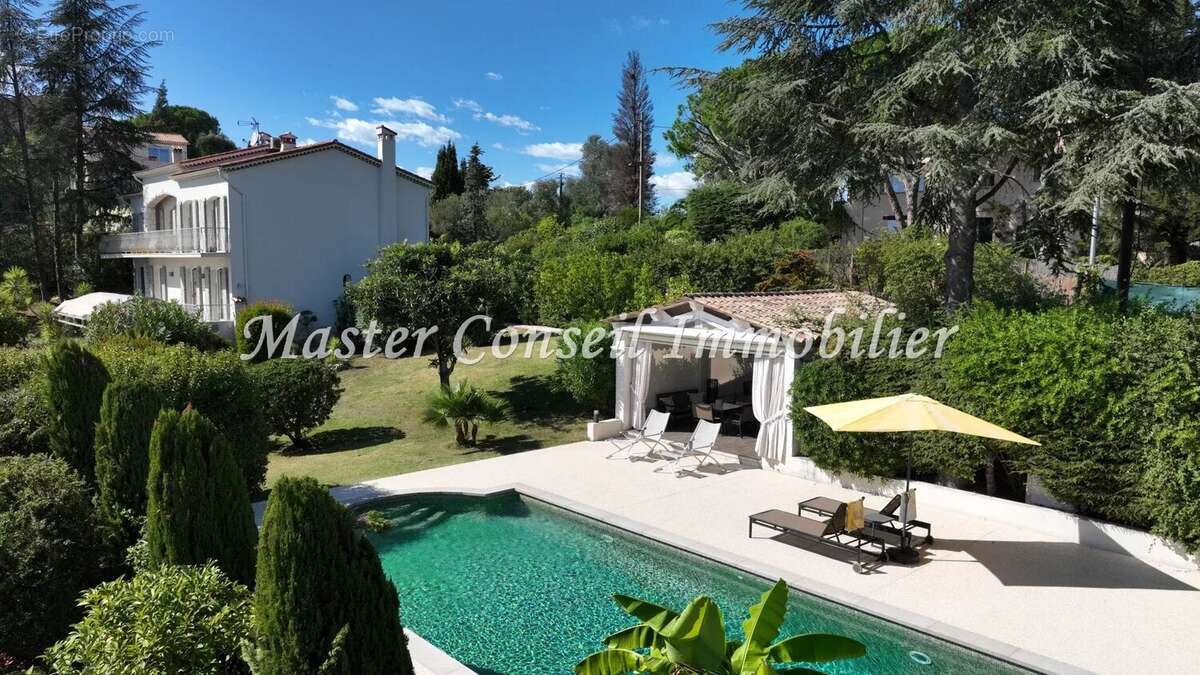 Vue Mer , Villa rénovée 280M²  contemporaine.  Parc arboré  2500M² - photo 8