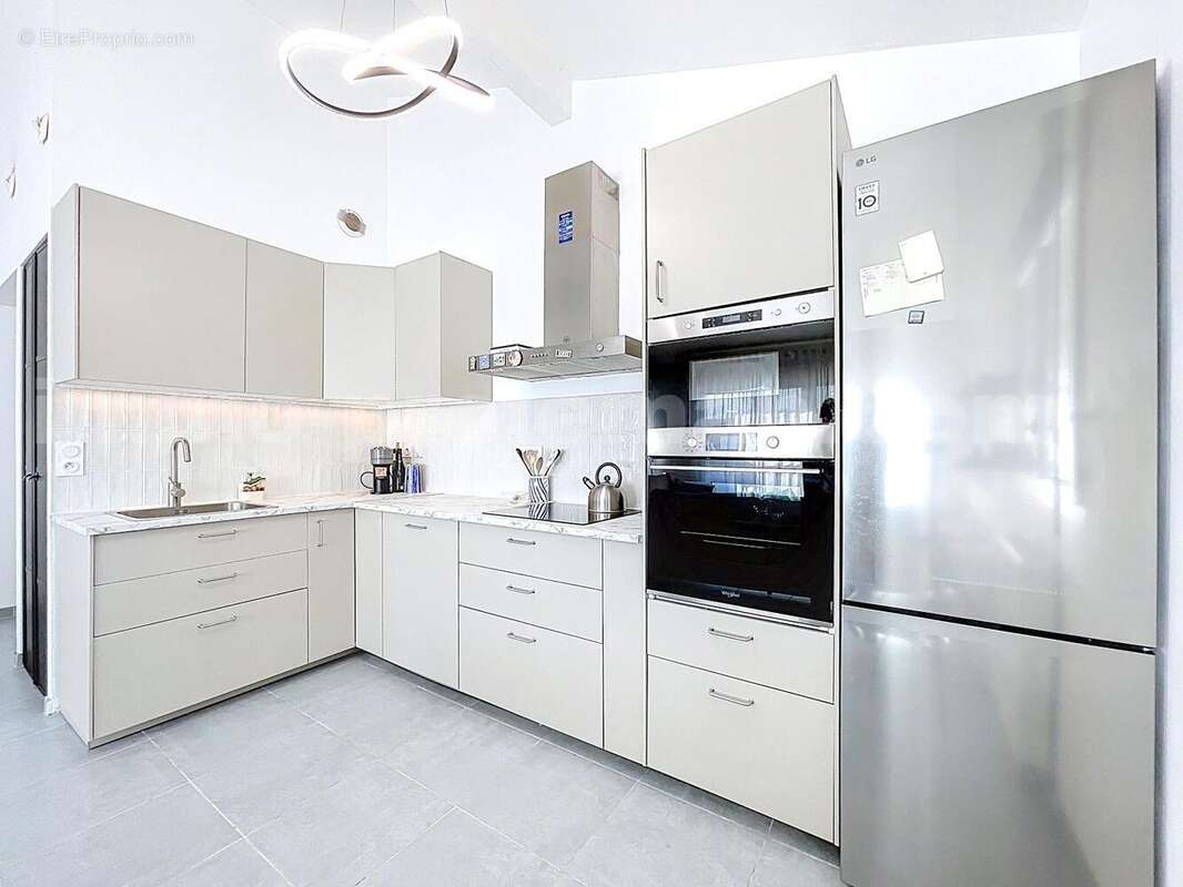 Appartement_T4_Vetraz-Monthoux_Genève_Ceva_tramway_Suisse_investissement_hyper_centre_Séjour_cuisine_ - Appartement à VETRAZ-MONTHOUX