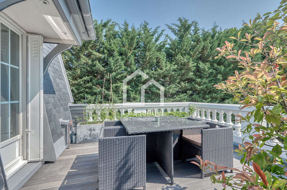 Maison à MAISONS-LAFFITTE