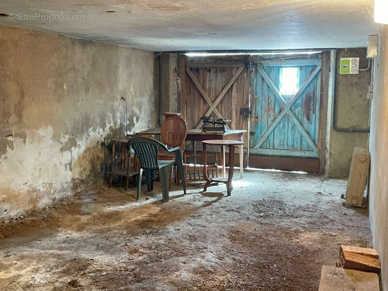 Maison à LA BAZOCHE-GOUET