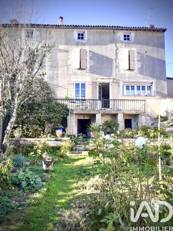Photo 1 - Maison à MELLE