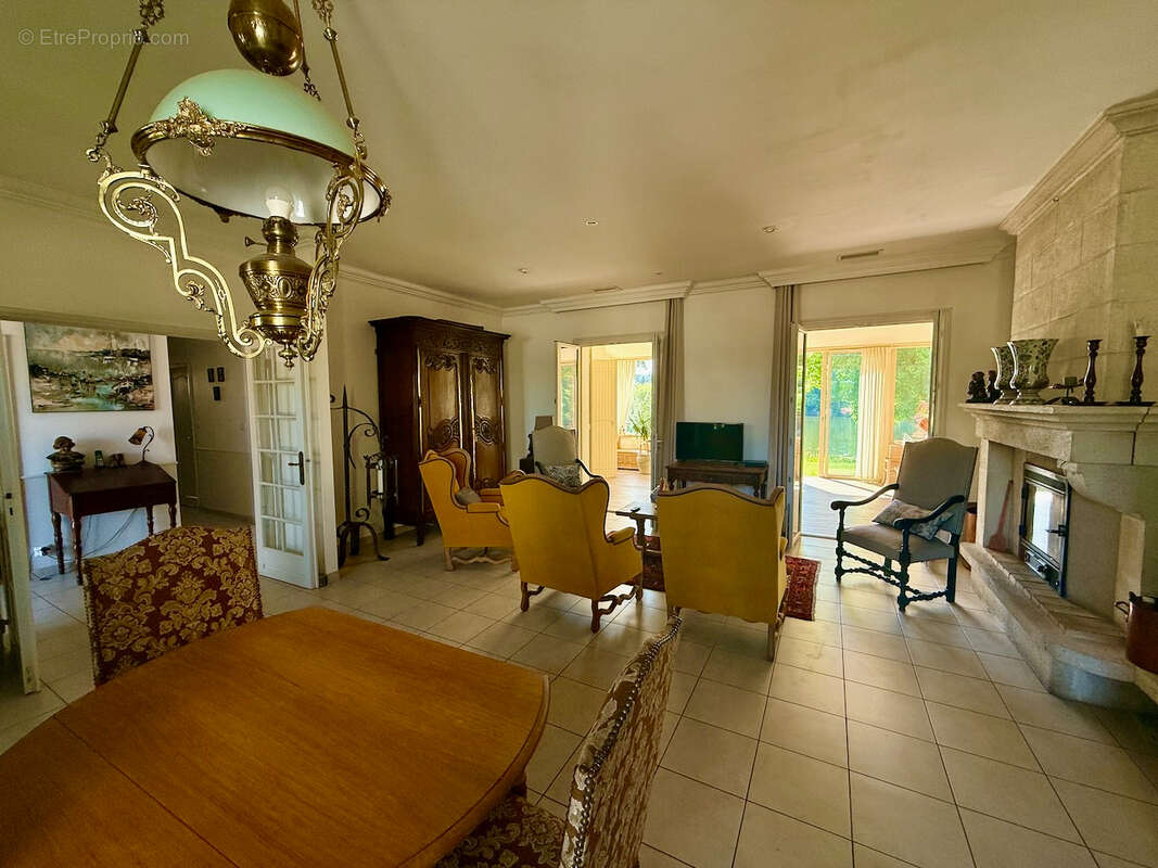 Maison à SAINTE-LIVRADE-SUR-LOT