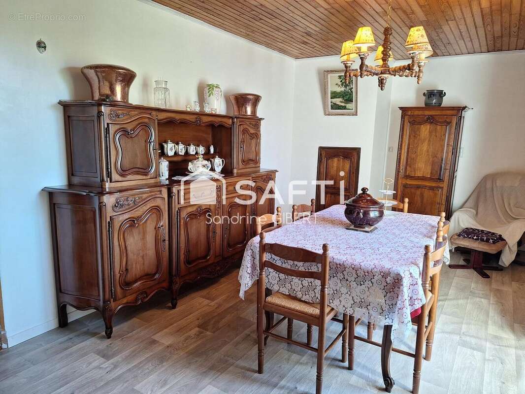 Photo 2 - Maison à THEDIRAC