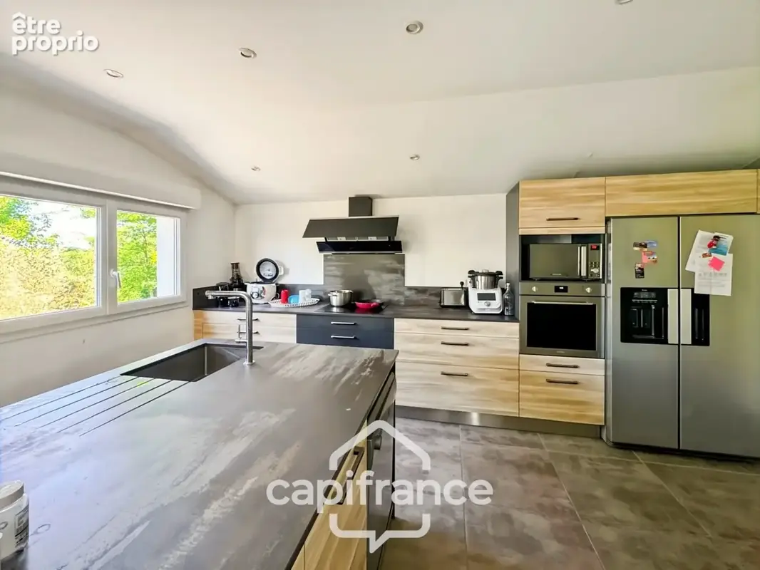 Maison à vendre 7 pièces SALAISE SUR SANNE (38) - photo 5