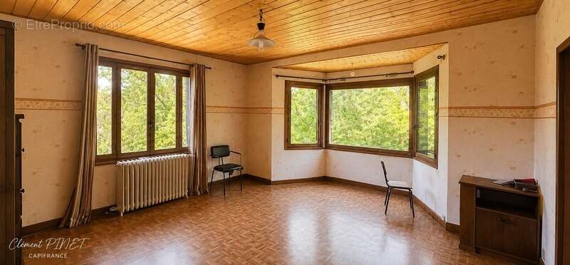 Propriété de 828m² sur 9045m² de terrain - Chorges - photo 9