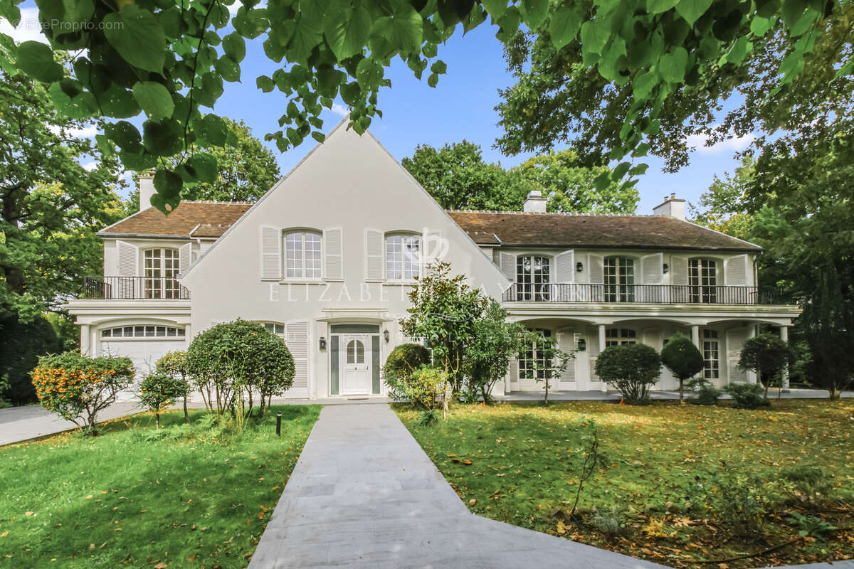 Maison à LE VESINET