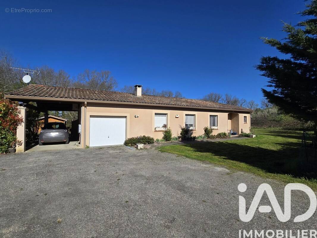 Photo 1 - Maison à CASTELSARRASIN