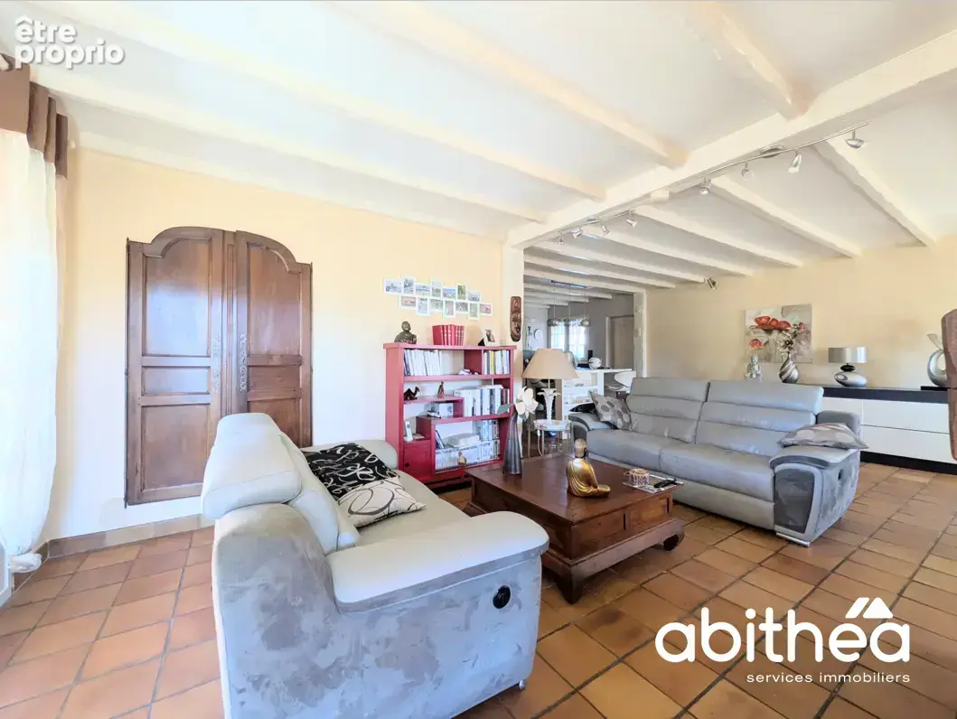 Viager occupé - Maison 5 pièces - 139 m2 - Bouquet 49 620 euros - Rente 807 euros/mois - Saint-Denis-de-Pile ( - photo 17