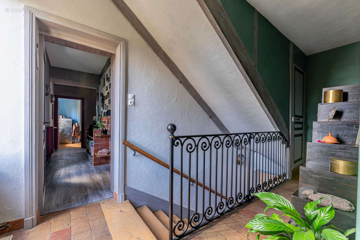 Maison à SAINT-GEORGES-DE-RENEINS