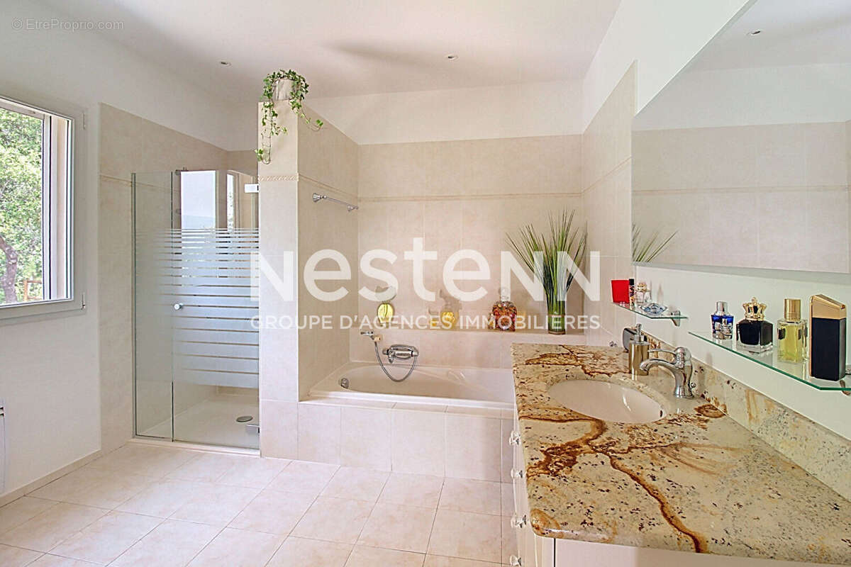 Maison à DRAGUIGNAN