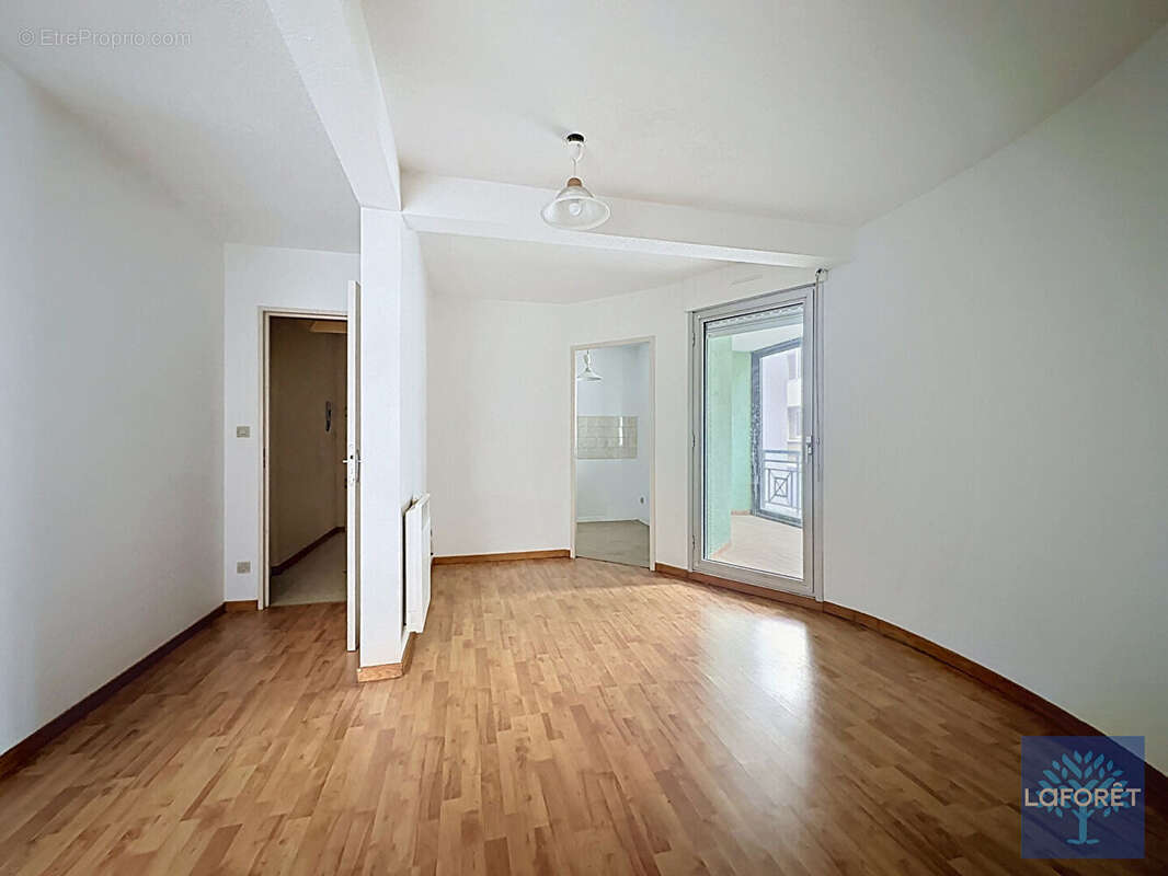 Appartement T2 parking couvert et cave - photo 2