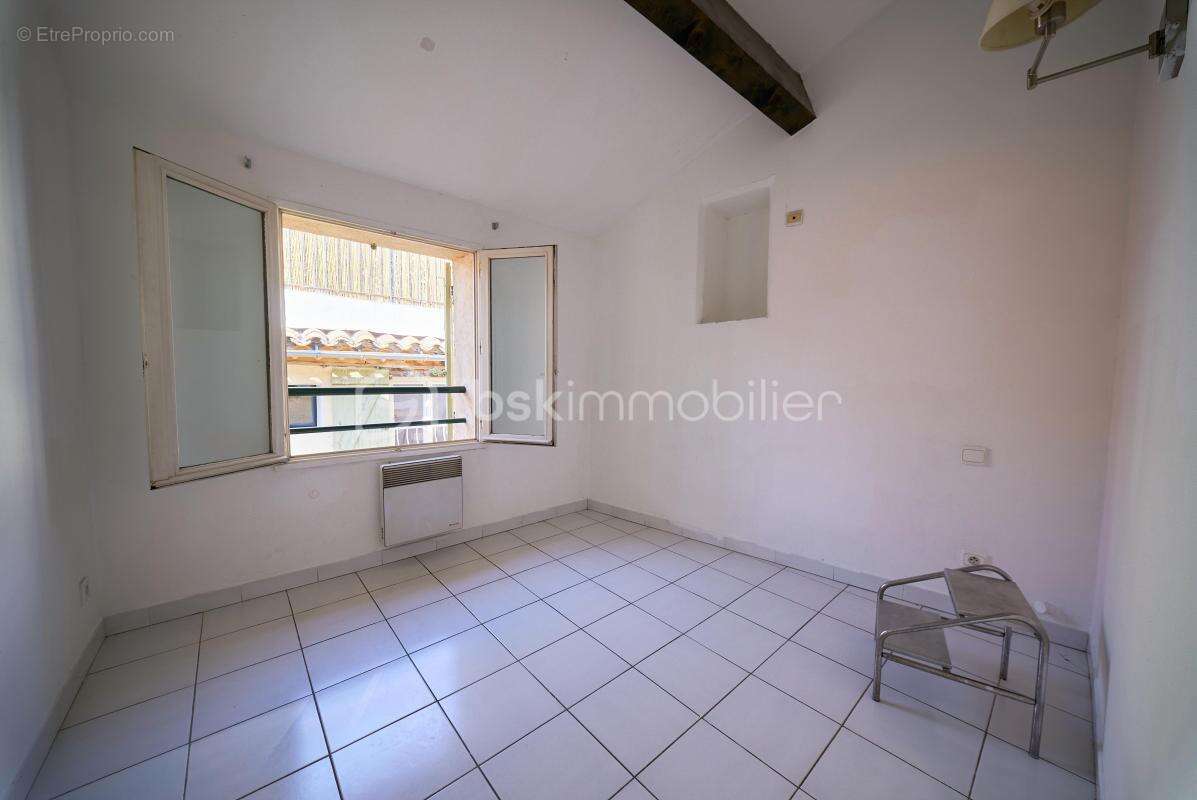 Appartement de type T3 - Le Beausset - photo 6