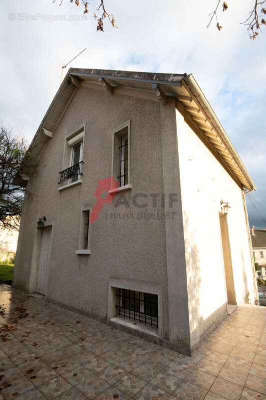 Maison à CORBEIL-ESSONNES